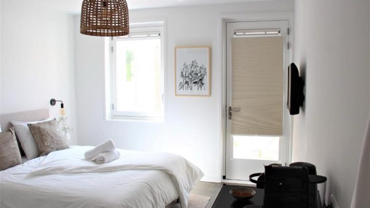Hotel Paradis standard double or twin room