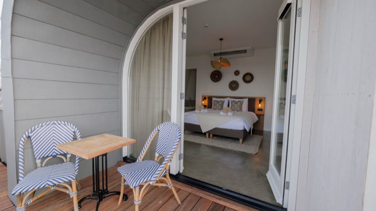 Hotel Paradis suite with balcony