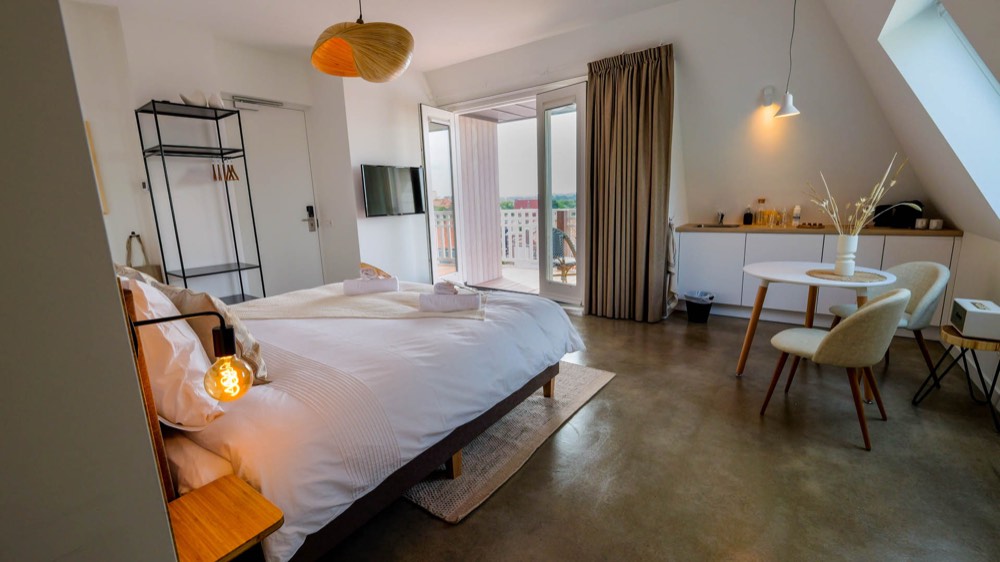 Suite with balcony at Hotel Paradis